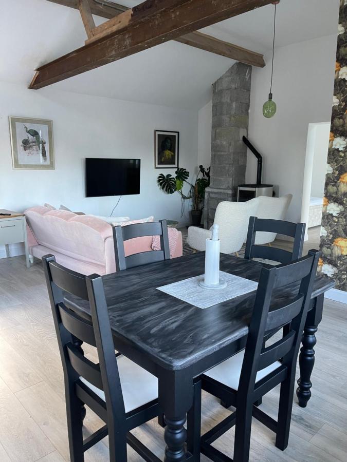 Cosy Apartment With Fire Stove Άθλον Εξωτερικό φωτογραφία